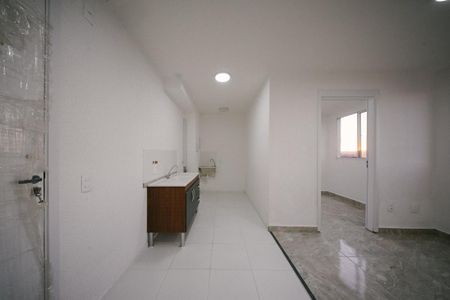 Apartamento para alugar com 33m², 2 quartos e sem vaga Apartamento para alugar com 33m², 2 quartos e sem vagaCozinha e Área de Serviço
