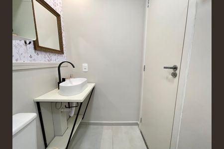 Banheiro de apartamento para alugar com 2 quartos, 42m² em Jaguaré, São Paulo