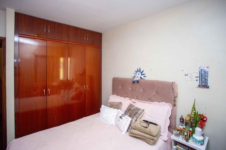 Apartamento à venda com 74m², 3 quartos e 1 vagaQuarto 1