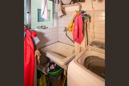 Apartamento à venda com 74m², 3 quartos e 1 vagaÁrea de Serviço