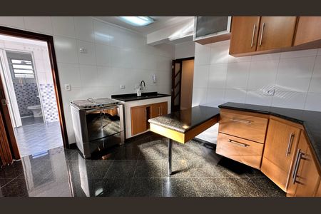 Apartamento para alugar com 101m², 2 quartos e sem vaga