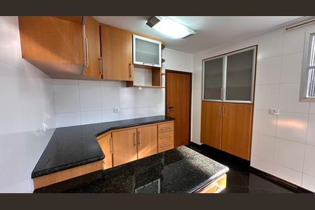 Apartamento para alugar com 101m², 2 quartos e sem vaga