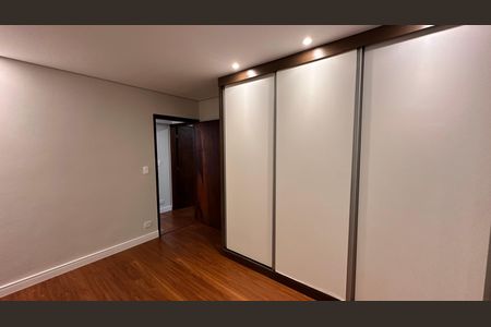 Apartamento para alugar com 101m², 2 quartos e sem vaga