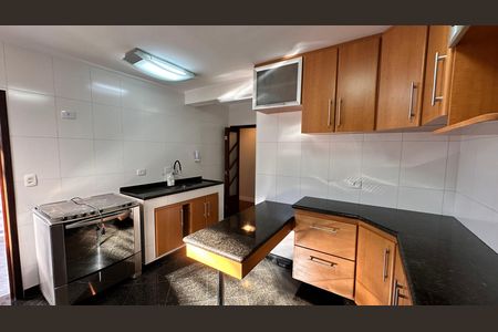 Apartamento para alugar com 101m², 2 quartos e sem vaga