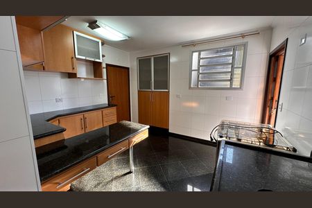 Apartamento para alugar com 101m², 2 quartos e sem vaga