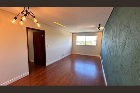 Apartamento para alugar com 101m², 2 quartos e sem vaga