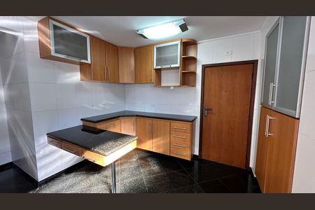 Apartamento para alugar com 101m², 2 quartos e sem vaga