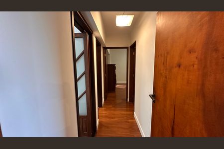 Apartamento para alugar com 101m², 2 quartos e sem vaga