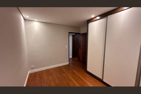 Apartamento para alugar com 101m², 2 quartos e sem vaga