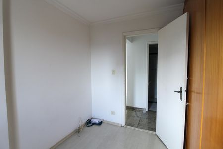 Quarto 1 de apartamento para alugar com 3 quartos, 75m² em Vila Albano, São Paulo