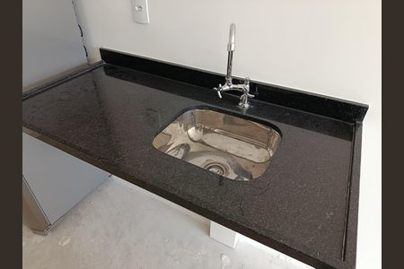 Pia da cozinha de kitnet/studio para alugar com 1 quarto, 25m² em Pinheiros, São Paulo