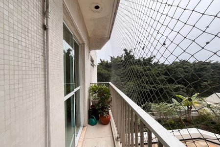 Apartamento à venda com 74m², 1 quarto e 1 vaga Apartamento à venda com 74m², 1 quarto e 1 vagaVaranda