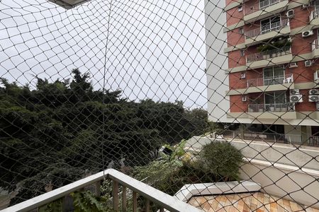 Apartamento à venda com 74m², 1 quarto e 1 vaga