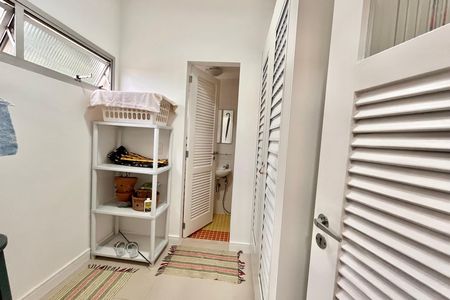 Apartamento à venda com 74m², 1 quarto e 1 vaga Apartamento à venda com 74m², 1 quarto e 1 vagaQuarto de Serviço