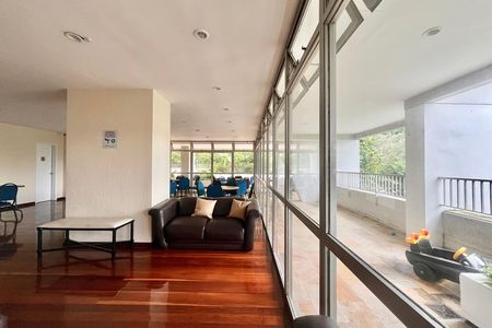 Apartamento à venda com 74m², 1 quarto e 1 vaga Apartamento à venda com 74m², 1 quarto e 1 vagaÁrea comum - Salão de festas
