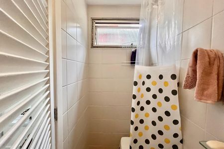 Apartamento à venda com 74m², 1 quarto e 1 vaga Apartamento à venda com 74m², 1 quarto e 1 vagaBanheiro de serviço