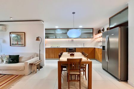 Cozinha de apartamento à venda com 1 quarto, 74m² em Lagoa, Rio de Janeiro