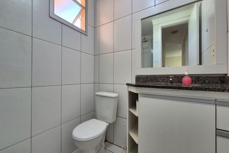 Banheiro de apartamento à venda com 2 quartos, 57m² em Parque das Camelias, Campinas