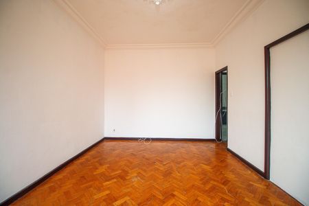 Apartamento à venda com 123m², 3 quartos e sem vaga Apartamento à venda com 123m², 3 quartos e sem vagaSala