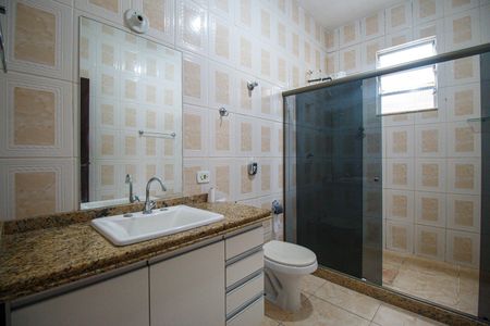 Apartamento à venda com 123m², 3 quartos e sem vaga Apartamento à venda com 123m², 3 quartos e sem vagaBanheiro