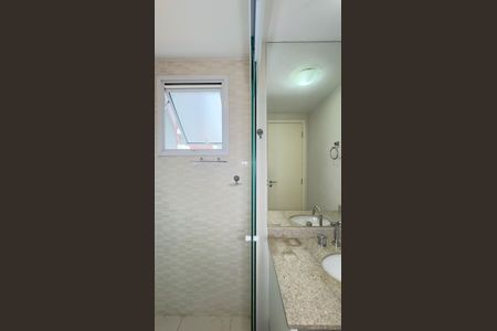 Apartamento à venda com 72m², 2 quartos e 2 vagas Apartamento à venda com 72m², 2 quartos e 2 vagasBanheiro da Suíte