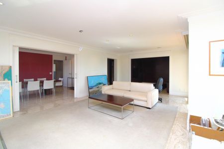 Apartamento à venda com 336m², 4 quartos e 5 vagas Apartamento à venda com 336m², 4 quartos e 5 vagasSala