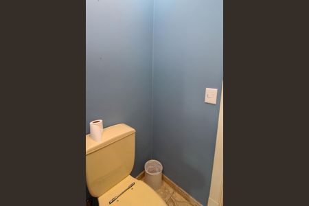 Apartamento à venda com 336m², 4 quartos e 5 vagas Apartamento à venda com 336m², 4 quartos e 5 vagasLavabo