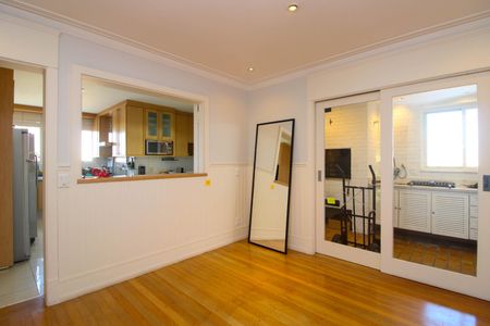Apartamento à venda com 336m², 4 quartos e 5 vagas Apartamento à venda com 336m², 4 quartos e 5 vagasCopa