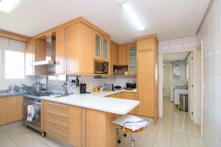 Cozinha  de apartamento à venda com 4 quartos, 336m² em Vila Andrade, São Paulo