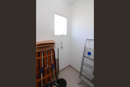Apartamento à venda com 336m², 4 quartos e 5 vagas Apartamento à venda com 336m², 4 quartos e 5 vagasQuarto de Serviço 1