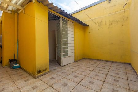 Quintal de casa à venda com 1 quarto, 75m² em Vila Ré, São Paulo