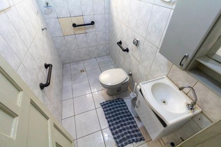 Banheiro de casa à venda com 1 quarto, 75m² em Vila Ré, São Paulo