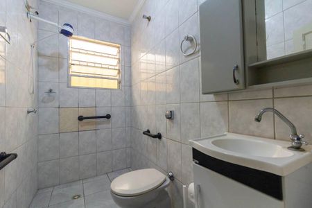 Casa à venda com 75m², 1 quarto e 2 vagas Casa à venda com 75m², 1 quarto e 2 vagasBanheiro