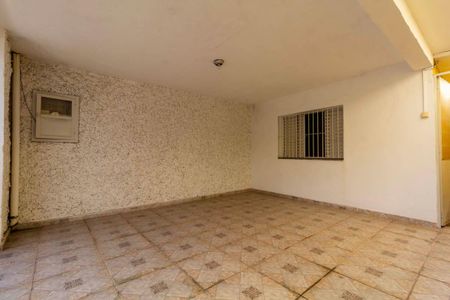 Casa à venda com 75m², 1 quarto e 2 vagas Casa à venda com 75m², 1 quarto e 2 vagasGaragem