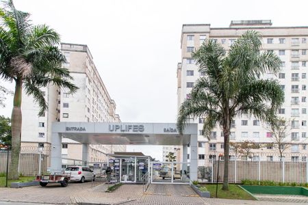 Apartamento à venda com 81m², 2 quartos e 1 vaga Apartamento à venda com 81m², 2 quartos e 1 vagaFachado do condomínio