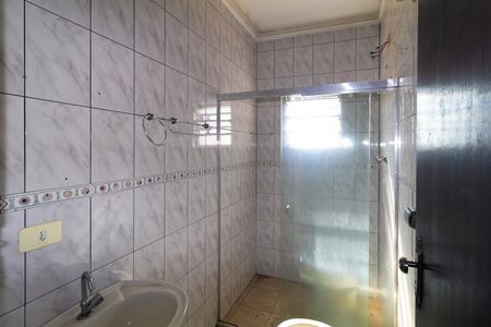 Casa para alugar com 68m², 2 quartos e sem vaga Casa para alugar com 68m², 2 quartos e sem vagaBanheiro