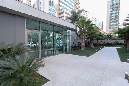 Apartamento à venda com 130m², 2 quartos e 3 vagas Apartamento à venda com 130m², 2 quartos e 3 vagasEntrada