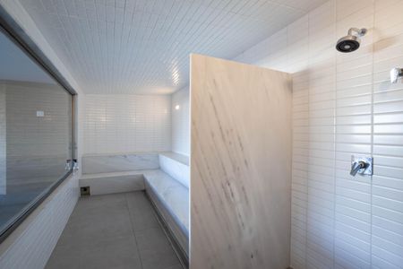Apartamento à venda com 130m², 2 quartos e 3 vagas Apartamento à venda com 130m², 2 quartos e 3 vagasSauna