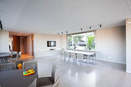 Apartamento à venda com 130m², 2 quartos e 3 vagas Apartamento à venda com 130m², 2 quartos e 3 vagasÁrea comum - Salão de festas
