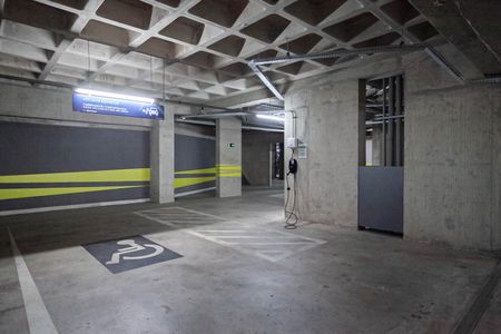 Apartamento à venda com 130m², 2 quartos e 3 vagas Apartamento à venda com 130m², 2 quartos e 3 vagasVaga pra carregar carro elétrico 2