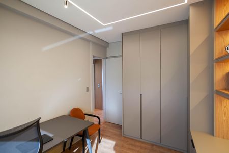 Apartamento à venda com 130m², 2 quartos e 3 vagas Apartamento à venda com 130m², 2 quartos e 3 vagasQuarto