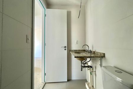 Apartamento à venda com 48m², 2 quartos e 1 vaga Apartamento à venda com 48m², 2 quartos e 1 vagaBanheiro Corredor