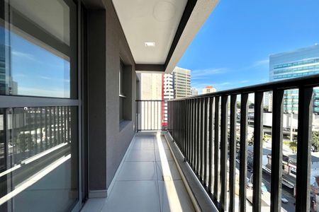 Apartamento à venda com 48m², 2 quartos e 1 vaga Apartamento à venda com 48m², 2 quartos e 1 vagaVaranda