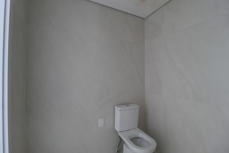 Banheiro de kitnet/studio à venda com 1 quarto, 30m² em Indianópolis, São Paulo