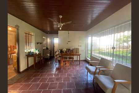 Casa para alugar com 360m², 3 quartos e 1 vaga