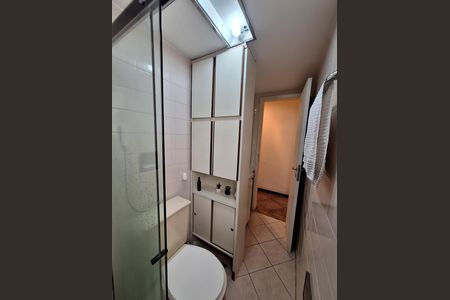 Apartamento à venda com 130m², 3 quartos e 1 vaga Apartamento à venda com 130m², 3 quartos e 1 vagaBanheiro Social