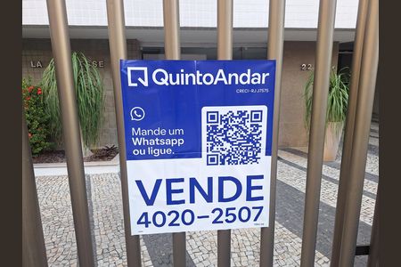 Apartamento à venda com 130m², 3 quartos e 1 vaga Apartamento à venda com 130m², 3 quartos e 1 vagaplaquinha
