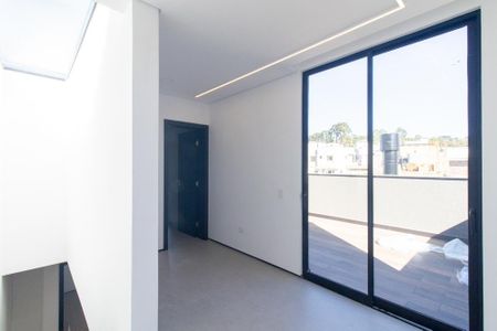 Casa de condomínio para alugar com 180m², 3 quartos e 2 vagas Casa de condomínio para alugar com 180m², 3 quartos e 2 vagasEscritório