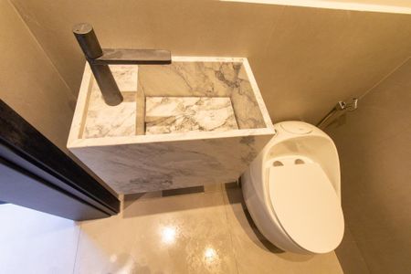 Casa de condomínio para alugar com 180m², 3 quartos e 2 vagas Casa de condomínio para alugar com 180m², 3 quartos e 2 vagasLavabo