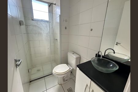 Banheiro de apartamento para alugar com 2 quartos, 50m² em Madureira, Rio de Janeiro